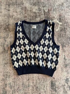 Sunday Best Navy & Cream Argyle Cropped Knit Vest